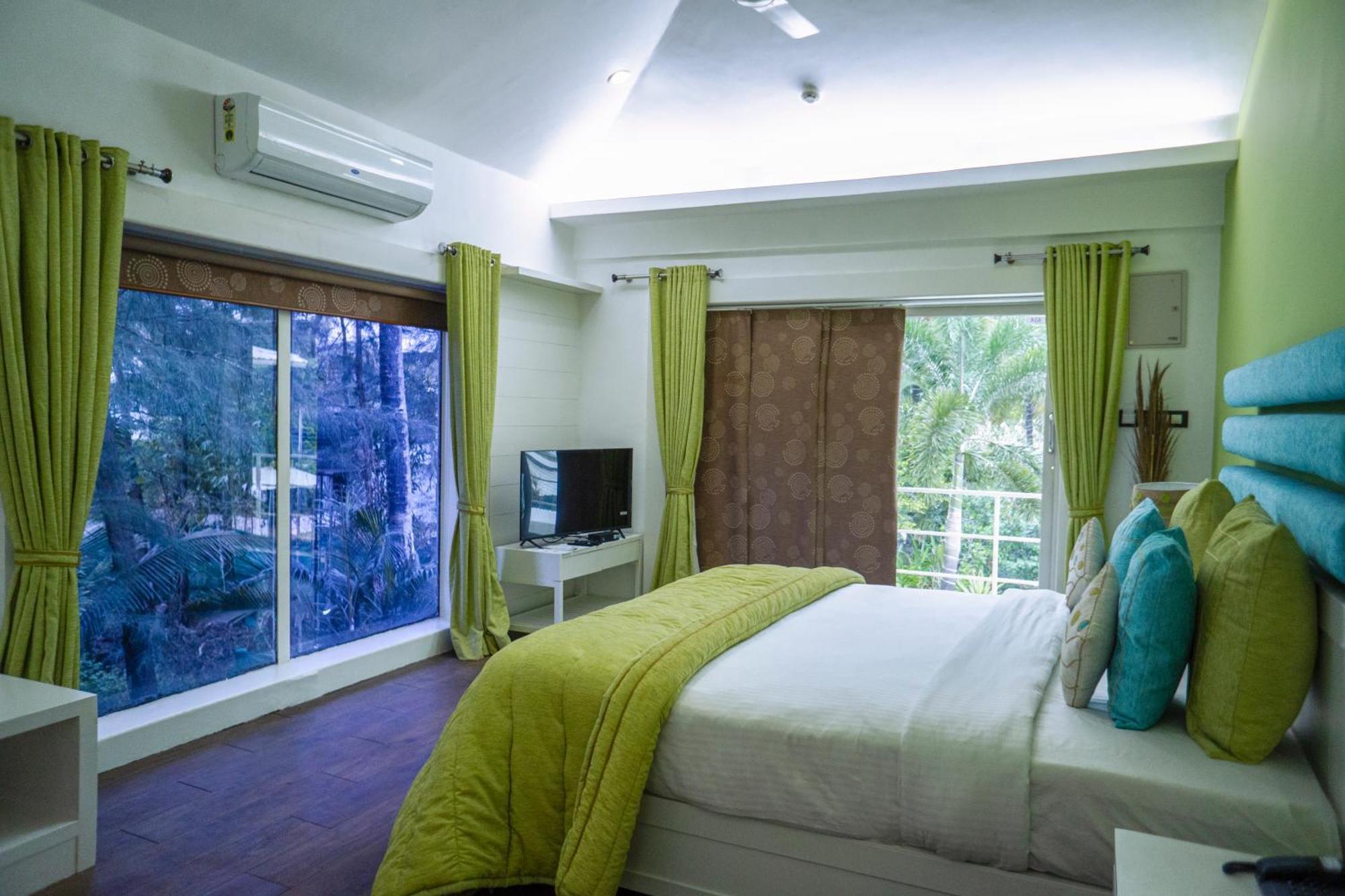 Regenta Beach House Resort, Goa ベナウリム エクステリア 写真