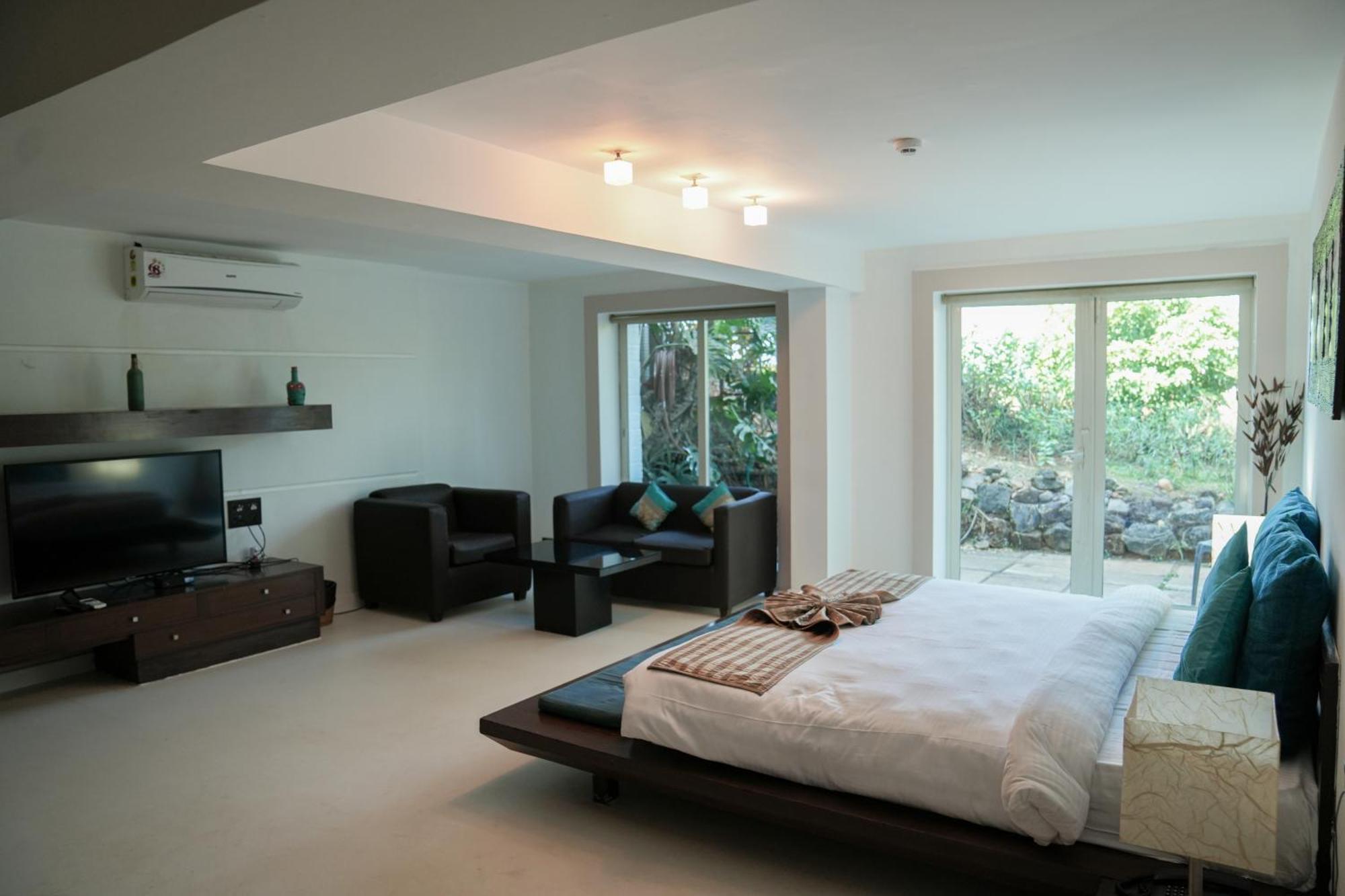Regenta Beach House Resort, Goa ベナウリム エクステリア 写真