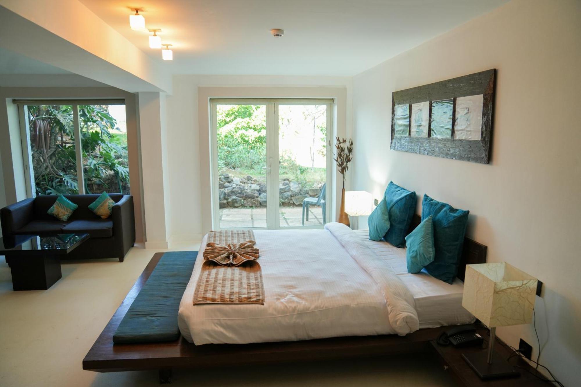 Regenta Beach House Resort, Goa ベナウリム エクステリア 写真