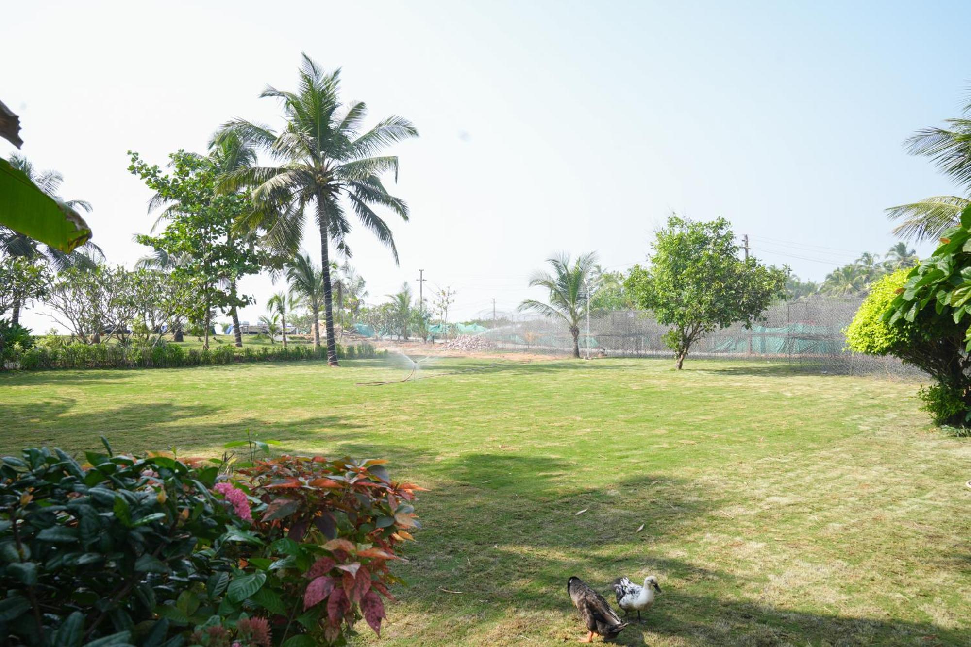 Regenta Beach House Resort, Goa ベナウリム エクステリア 写真