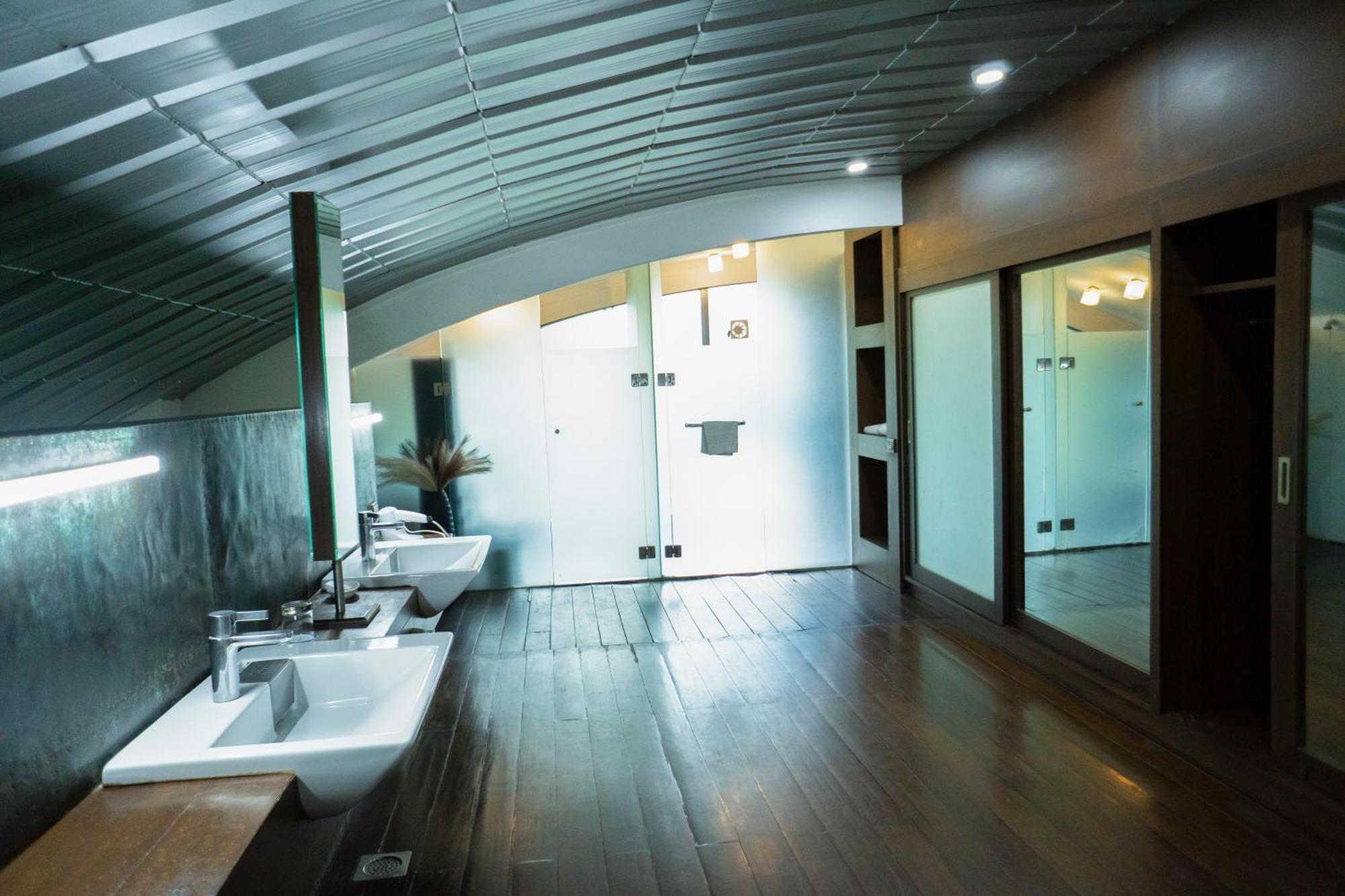 Regenta Beach House Resort, Goa ベナウリム エクステリア 写真