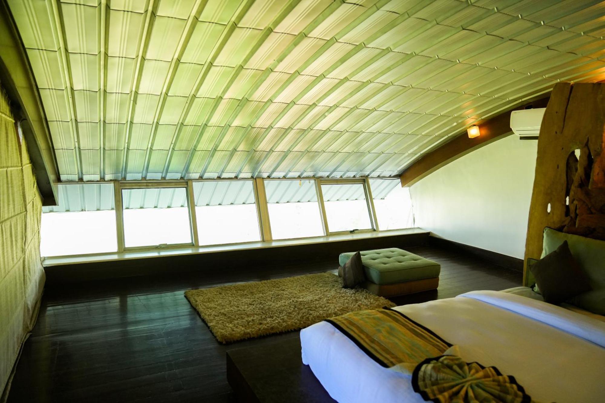 Regenta Beach House Resort, Goa ベナウリム エクステリア 写真