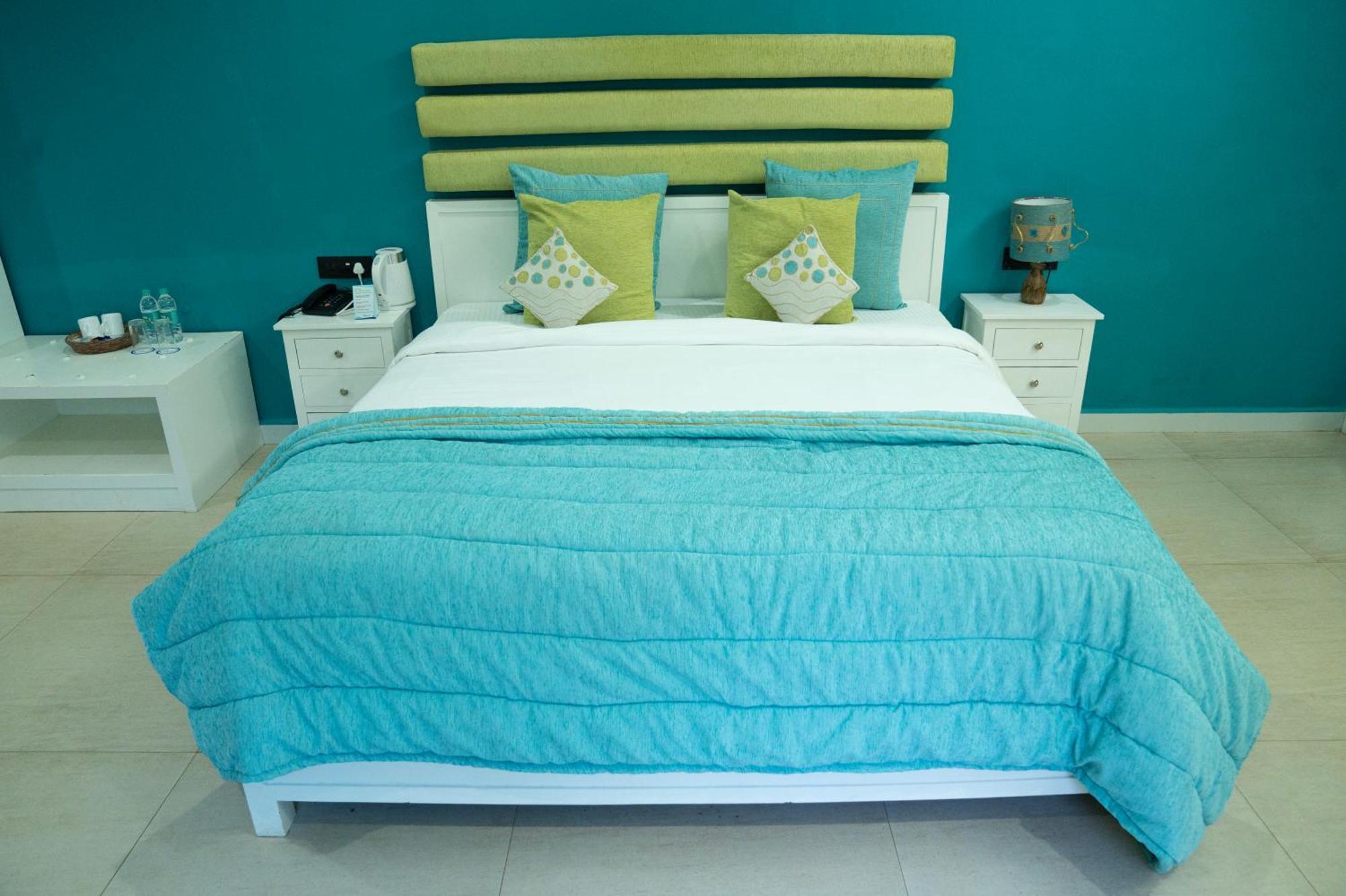 Regenta Beach House Resort, Goa ベナウリム エクステリア 写真